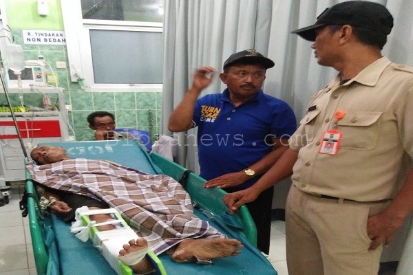 Munaji (80) menjalani perawatan di RSUD Blora