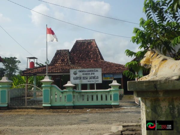 kantor desa jatirejo