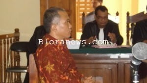 SIDANG BAMBANG TRI DIMULAI, JAKSA BACAKAN DAKWAAN