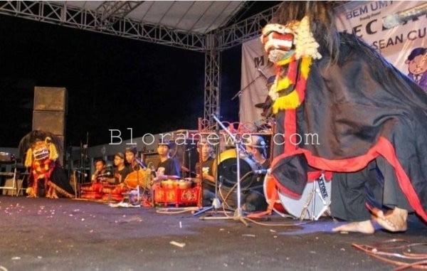 5 KESENIAN YANG BIASA MENGIRINGI KEMERIAHAN SEDEKAH BUMI DI BLORA