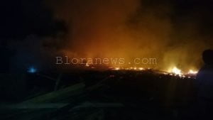 NAAS, TENGAH MALAM 5 RUMAH DIAMUK SI JAGO MERAH