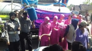 JELANG HUT POLANTAS, POLWAN CANTIK SALURKAN AIR BERSIH KE JEPANGREJO BLORA KOTA