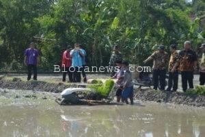POKTAN NGUDI SANTOSO : PAKAI TRANSPLANTER, TAK PERLU NDAUT