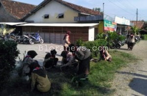 MA MAARIF NU JATI RUTIN GELAR AKSI SOSIAL PEDULI LINGKUNGAN