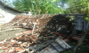 MUSIBAH HUJAN ANGIN RANDUBLATUNG, TOTAL 4 RUMAH RUSAK PARAH