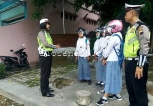 SEJUMLAH PELAJAR TERJARING RAZIA LALU LINTAS DI JALAN RA KARTINI BLORA KOTA