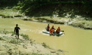 HANYUT DI KALI LUSI, PENCARIAN DILAKUKAN HINGGA 15 KM DARI DESA PLUMBON