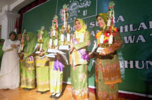 MUSLIMAT NU BLORA JADI RUNNER UP LOMBA PADUAN SUARA YA LAL WATHON TINGKAT JAWA TENGAH