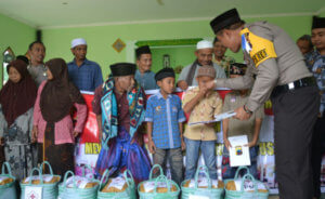 SAFARI JUMAT, KAPOLRES BLORA KUNJUNGI MASJID DARUL ARQOM DESA KROCOK