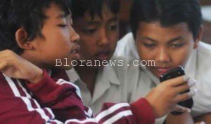 BOLOS SEKOLAH DEMI WIFI GRATIS DI WARUNG KOPI TODANAN
