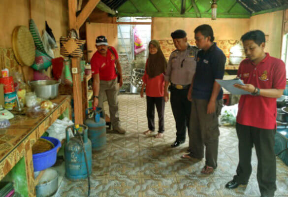 CEGAH KELANGKAAN LPG BERSUBSIDI, PETUGAS GELAR OPERASI DI SEJUMLAH RESTORAN