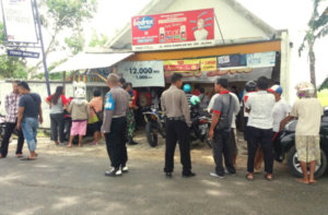MULUT DILAKBAN DAN TANGAN DIIKAT, KORBAN PERAMPOKAN DILARIKAN KE RUMAH SAKIT