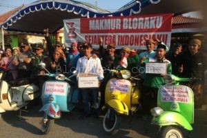 GANDENG SCOOTERIST, NU KRADENAN GALANG DANA UNTUK KORBAN GEMPA LOMBOK DI KARNAVAL AGUSTUSAN