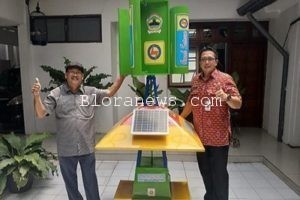 PEMBANGKIT LISTRIK CIPTAAN TIM SMK N 1 BLORA DIPASANG DI SEJUMLAH TEMPAT WISATA JATENG