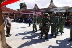 SINERGI, BABINSA – BHABINKAMTIBMAS LATIH ANGGOTA LINMAS