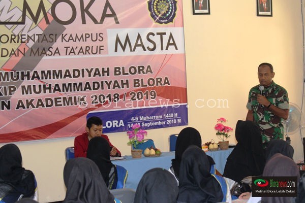 KASDIM BLORA AJARKAN BELA NEGARA KEPADA MAHASISWA BARU