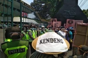 ALIANSI MASYARAKAT SIPIL DESAK RAPERDA RTRW JATENG DITINJAU ULANG