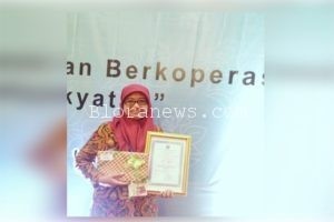 JUARA 1 LOMBA PENYULUHAN TINGKAT NASIONAL DIRAIH KADER PKK DESA BALONG KUNDURAN