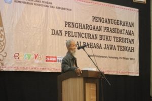 NOVEL DUNIA SAMIN, ANTARKAN SOESILO TOER RAIH PENGHARGAAN PRASIDATAMA