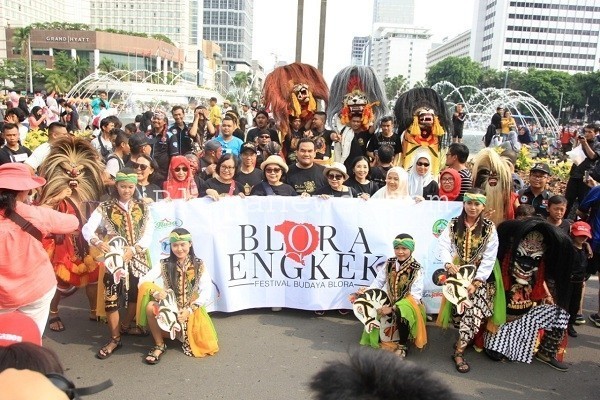 Wabup Blora, Arief Rohman berada di tenah-tengah massa Festival Budaya "Blora Engkek" di CFD Sudirman Jakarta