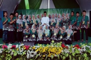 MERIAHNYA PAWAI MAULID DAN KHITANAN MASSAL DI YAYASAN UMMINA