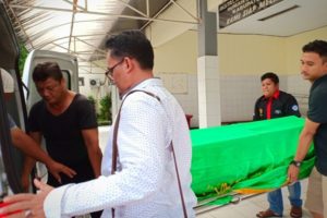 JENAZAH MBAH SUPARMIN DIPULANGKAN, SEMPAT SESAK NAPAS DI REST AREA TANGERANG