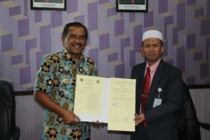 DIKUNJUNGI UNISSULA, BUPATI KOKOK CURHAT TINGGINYA ANGKA NIKAH DINI