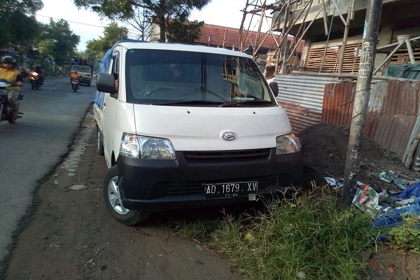 Sopir pick up ditemukan meninggal dunia di dalam mobilnya