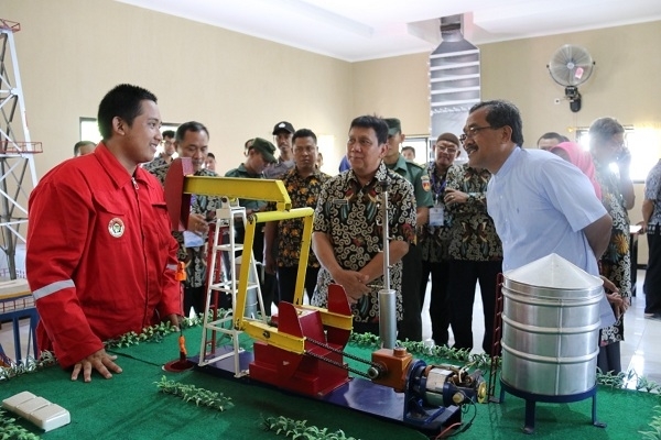 Peresmian Kelas Industri Toyota di SMK Migas Cepu