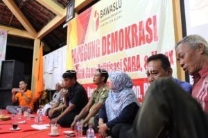 DUKUNG PEMILU BERSIH, DESA TUTUP DEKLARASI ANTI POLITIK UANG