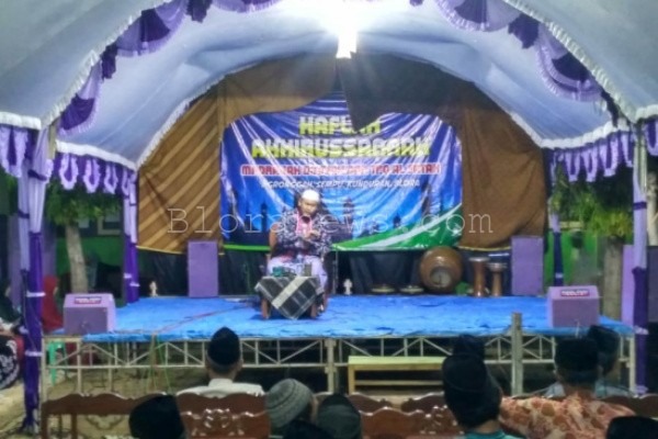 MADRASAH AL FATAH KUNDURAN GELAR HAFLAH AKHIRUSSANAH