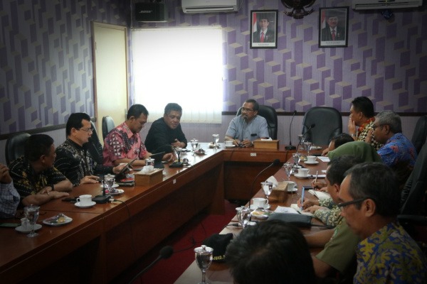 PT Pertagas menyampaikan presentasi di depan Bupati Blora Djoko Nugroho