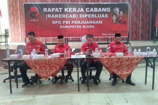 PDI PERJUANGAN BLORA AJUKAN 6 NAMA KE DPP