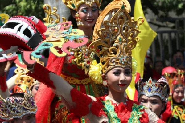 Karnaval kemerdekaan di Cepu