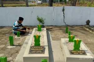 LEBIH DEKAT MBAH MAKSUM KAPUAN, PENDAKWAH NAN SARAT KAROMAH