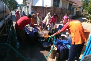 PENANGGULANGAN KEKERINGAN TAK CUKUP HANYA DENGAN BANTUAN AIR BERSIH