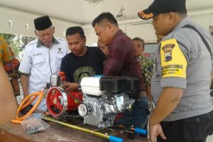 BAZNAS BLORA SALURKAN BANTUAN SAPI DAN ALAT CUCI MOTOR KE WARGA MISKIN