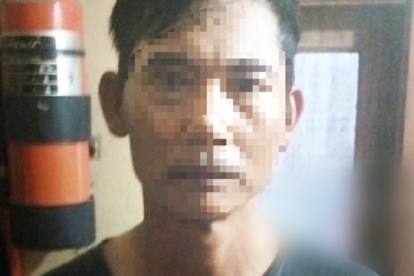 Tersangka curanmor asal Jepon Kabupaten Blora, Sujoko (45) meringkuk di Mapolsek Rejoso Polres Nganjuk (foto: Jurnaljatim.com)