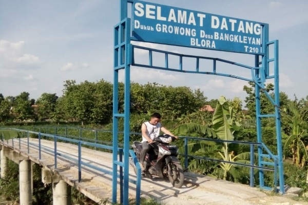 Jembatan Jatayu di Dusun Growong Desa Bangkleyan Kecamatan Jati Kabupaten Blora