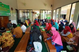TINGKATKAN KOMPETENSI GURU TPQ, KKN STAI AL MUHAMMAD GELAR PENATARAN