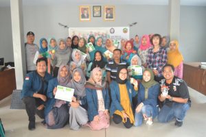 TEKAN ANGKA STUNTING, MAHASISWA KKN UNDIP BIKIN COKLAT KELOR