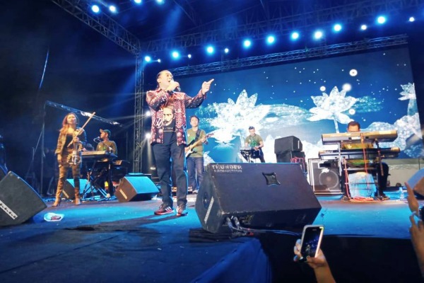 Didi Kempot dalam konser bertajuk Didi Kempot Kangen Sukun di lapangan Kridosono Blora