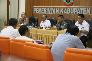 PANDEMIK COVID-19 JELANG RAMADHAN, BUPATI: WASPADA PENIMBUNAN SEMBAKO DAN LPG!