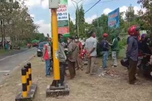 TAK PERCAYA PENANGANAN MEDIS, PASIEN COVID-19 DIJEMPUT PAKSA KELUARGA
