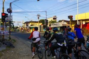 AJAK PESEPEDA TERTIB, POLRI, TNI DAN PWI GELAR GOWES BARENG