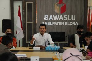 ANGGOTA BAWASLU JATENG KUNJUNGI  BLORA TERKAIT PENGAWASAN ADMINISTRASI