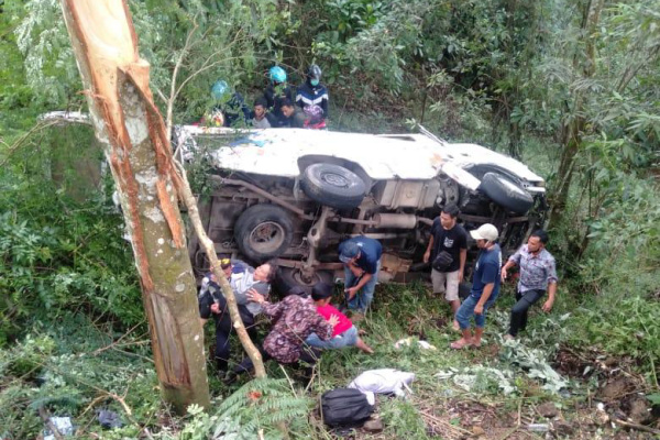 ROMBONGAN DARI CEPU KECELAKAAN DI SARANGAN, BERIKUT KRONOLOGI DAN KORBANNYA