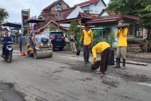 SEJUMLAH TITIK JALAN PROVINSI DI BLORA DALAM KONDISI RUSAK