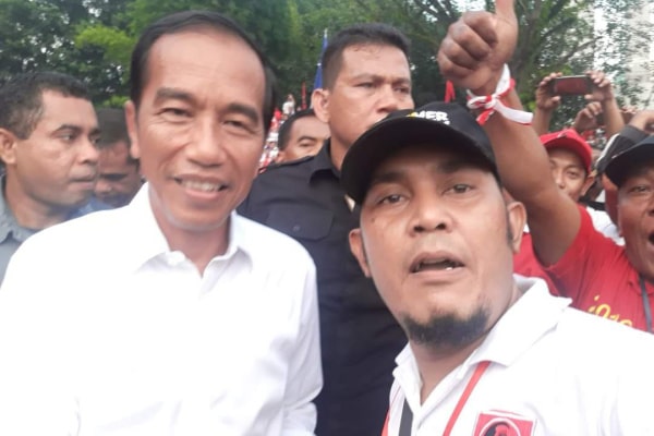 Sekretaris Projo Blora, Suahatmi bersama Joko widodo.