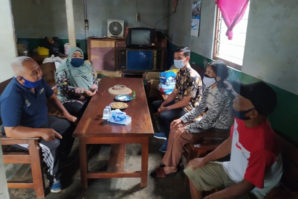LAZISMU BLORA LUNASI TANGGUNGAN BIAYA RUMAH SAKIT Alm. SUPARDI